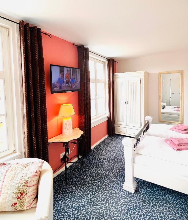 Pension Altstadt Moench In Top Lage Preis Inclusive 5 Prozent Bettensteuer Und Fruehstueck Stralsund Exterior photo